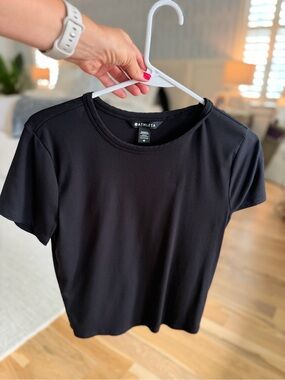 Athleta Black Short-Sleeve Crew Tee - Classic Fit